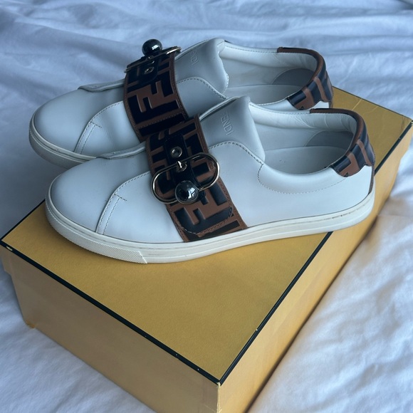 Fendi White and Brown Logo Strap Sneakers leather - Picture 2 of 9